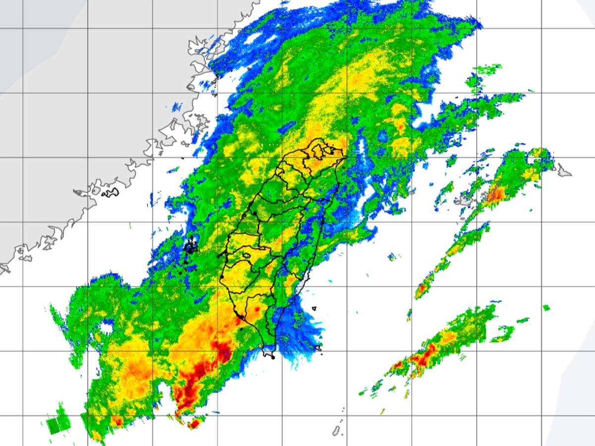 母親節雨炸全台！10縣市豪大雨特報　「這時」天氣好轉